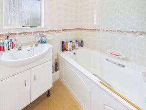BATHROOM- click for photo gallery